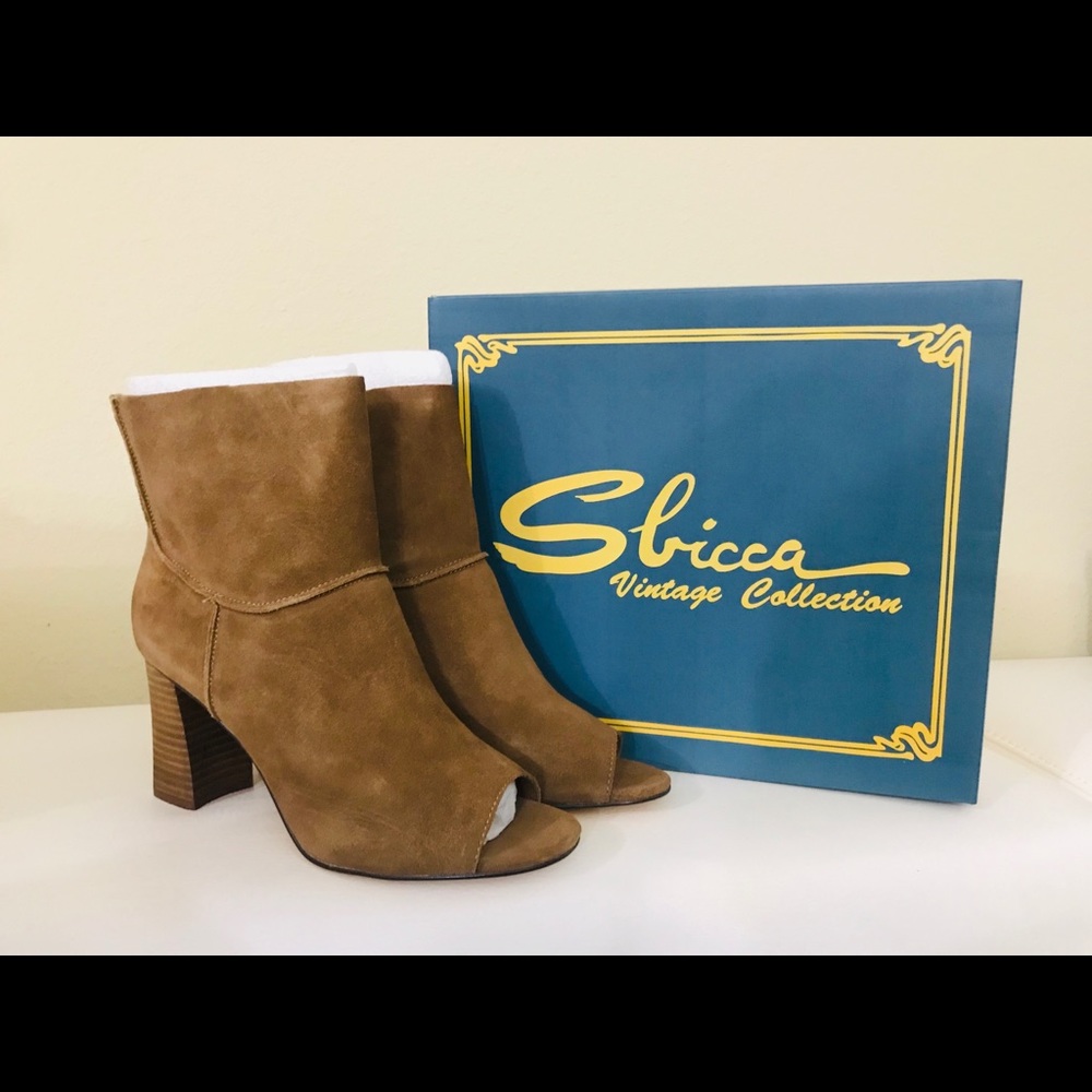 Beautiful Toes ankle boots by Sbicca